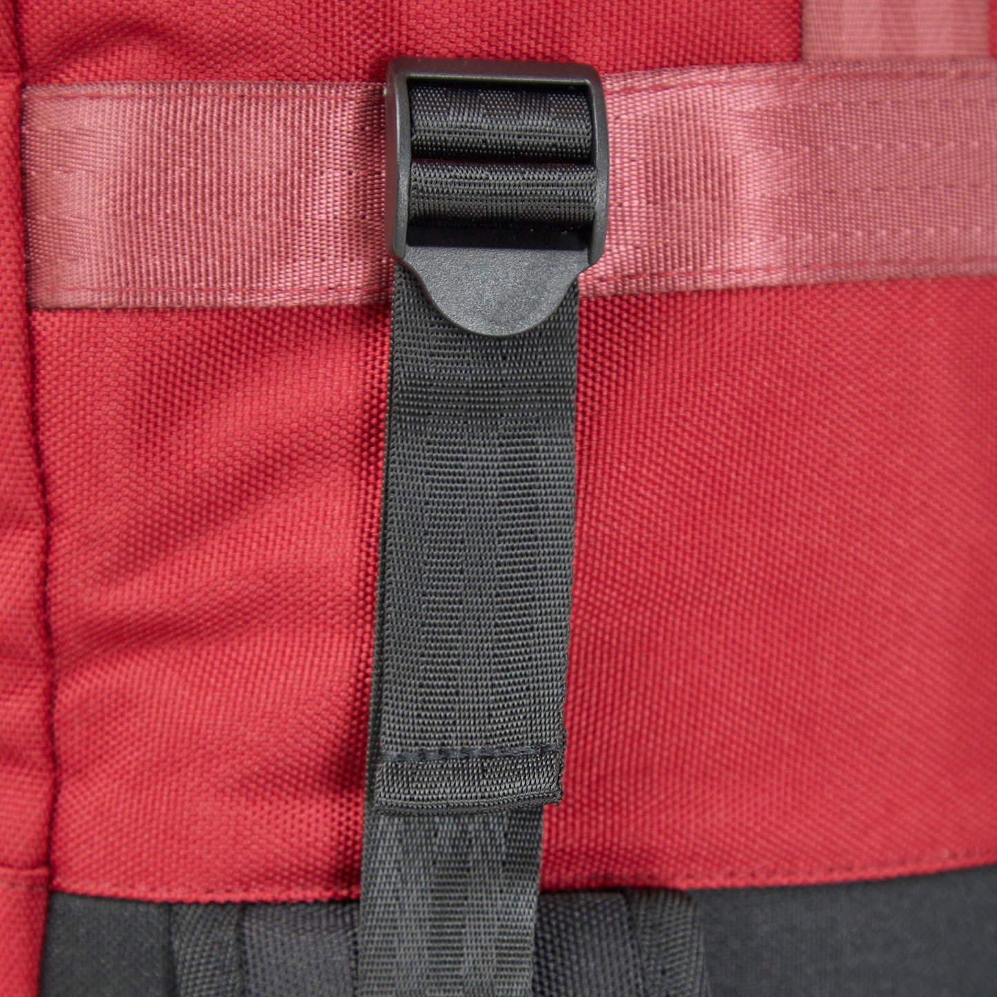 FUNDA ALTER 1 MEDIUM CRIMSON